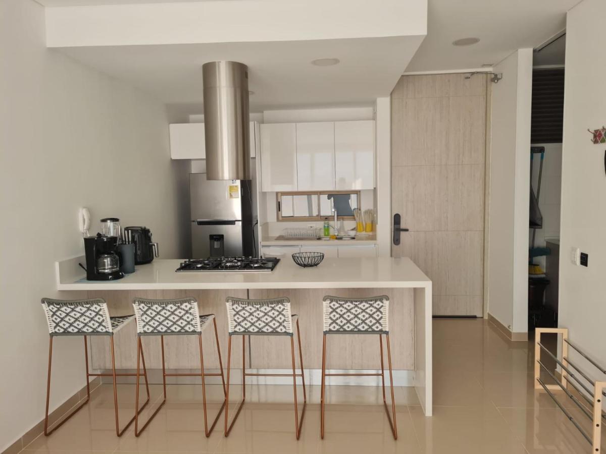 Samaria Club: Beachfront Apartment with Private Beach Access Santa Marta  Exterior photo