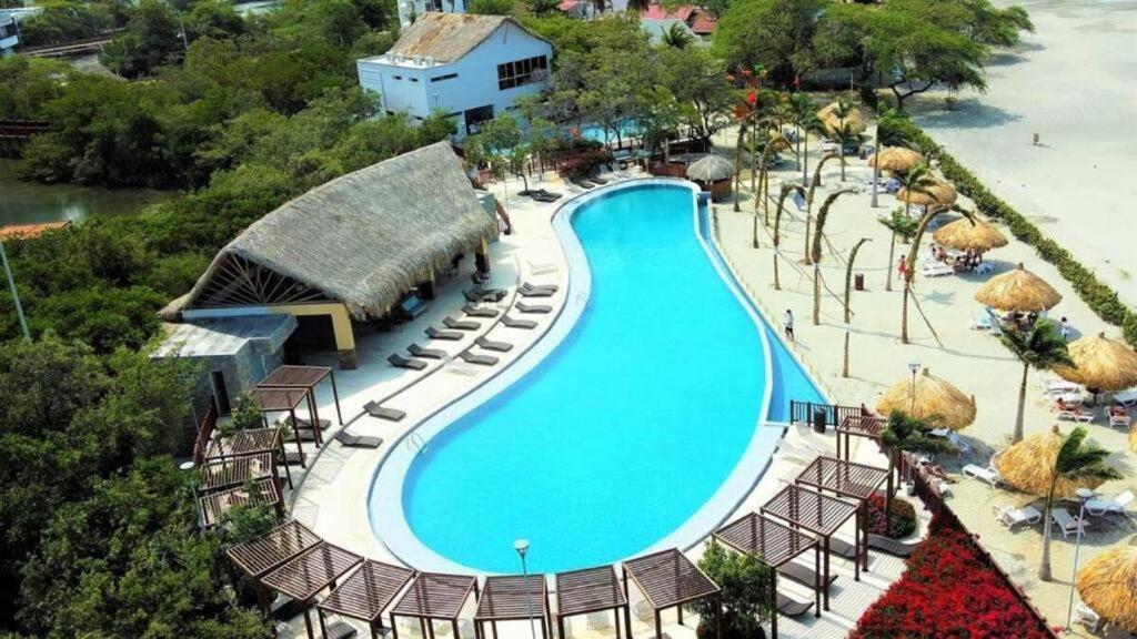 Samaria Club: Beachfront Apartment with Private Beach Access Santa Marta  Exterior photo
