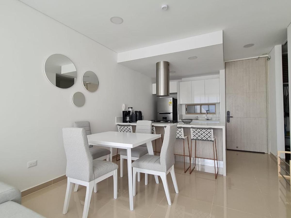Samaria Club: Beachfront Apartment with Private Beach Access Santa Marta  Exterior photo
